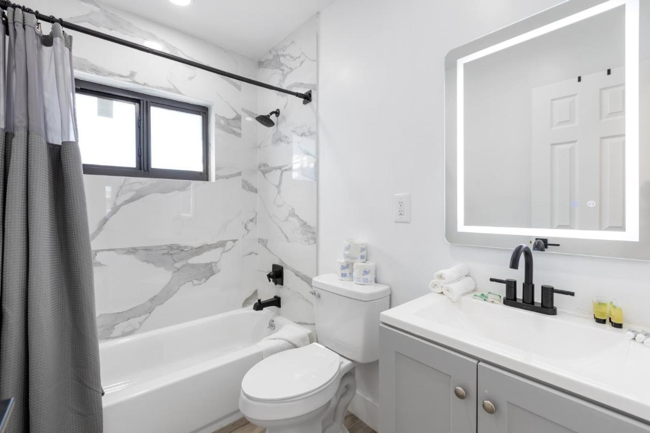 Alani Bay Designer Condos Форт Лодърдейл Екстериор снимка
